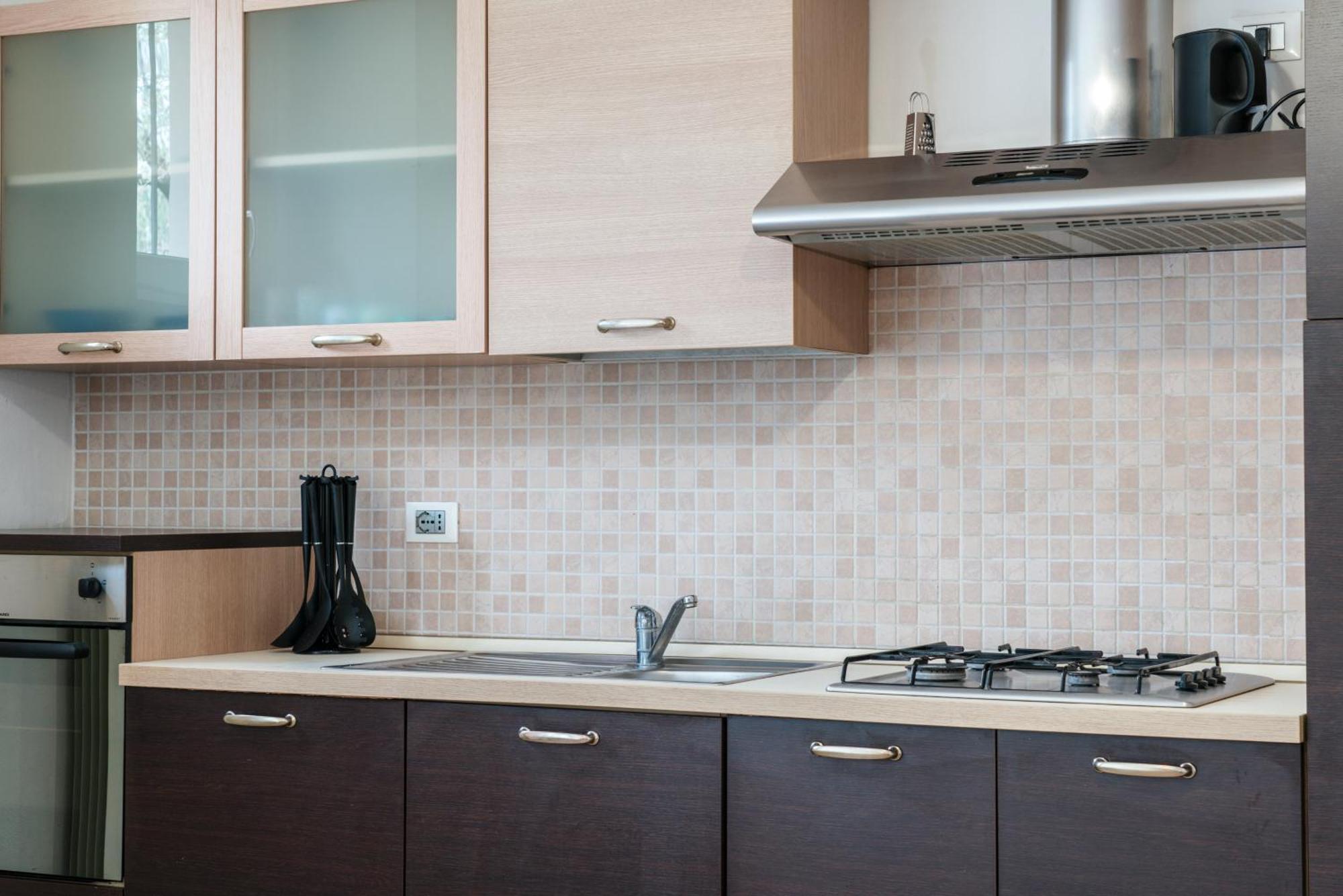 Matteotti Apartments Дезенцано-дель-Гарда Экстерьер фото